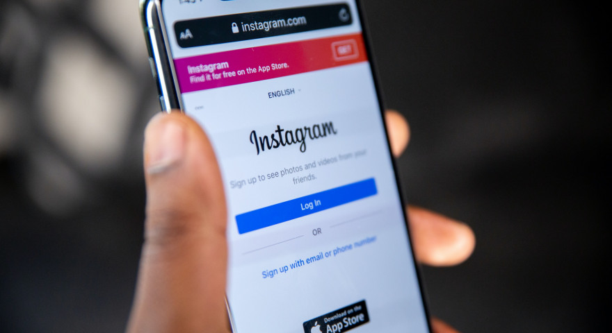 Featured Image: Using Instagram for small business